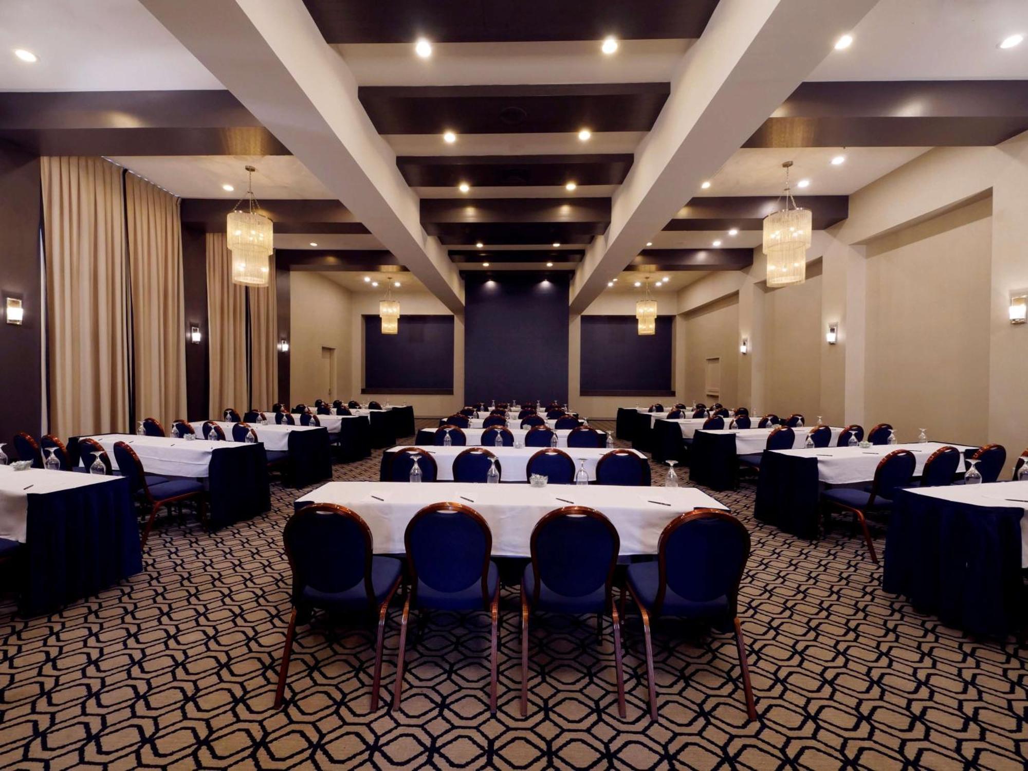 Hotel Hilton Mystic Esterno foto